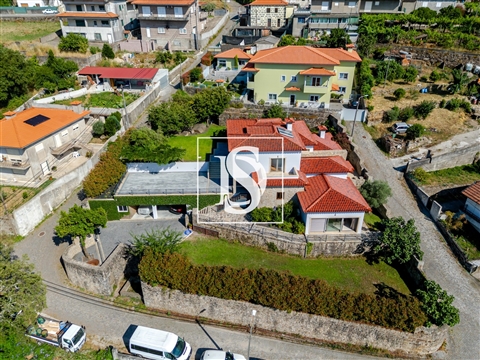 Moradia T4